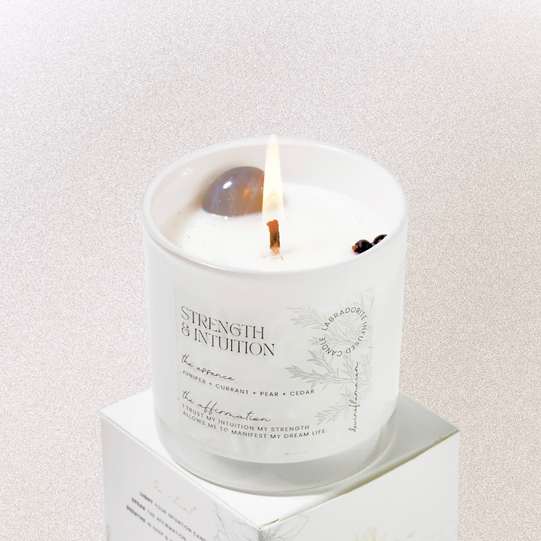 STRENGTH & INTUITION - juniper • pear • cedar • currant - Devine FlameSI8